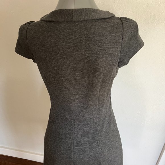 BODEN Pretty Short-Sleeve Dress. Grey. Size 4 - Picture 3 of 10